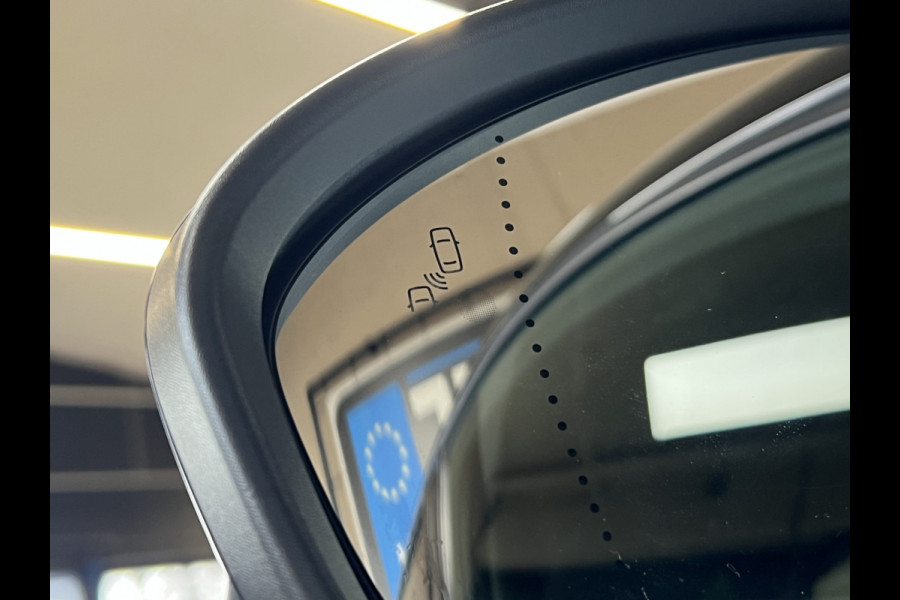 Renault Captur 1.3 TCe 140 R.S. Line | Groot 9,3" Navi | ACC | 360 | Stoel-Stuur-Voorruit verw | Blindspot | 100% Dealer onderhouden!