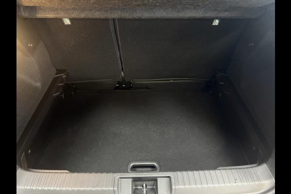 Renault Captur 1.3 TCe 140 R.S. Line | Groot 9,3" Navi | 18" | Stoelverwarming | Camera | Led | 100% Dealer onderhouden!