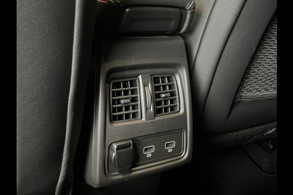 Renault Captur 1.3 TCe 140 R.S. Line | Groot 9,3" Navi | 18" | Stoelverwarming | Camera | Led | 100% Dealer onderhouden!