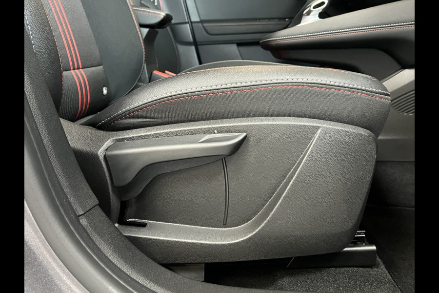 Renault Captur 1.3 TCe 140 R.S. Line | Groot 9,3" Navi | 18" | Stoelverwarming | Camera | Led | 100% Dealer onderhouden!