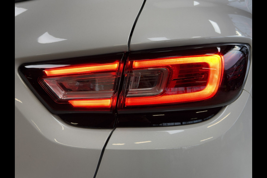 Renault Clio 1.2 TCe 120pk AUT Intens | Navi | Led | Camera | PDC V+A | 16" | Stoelverwarming | 100% Dealer onderhouden!