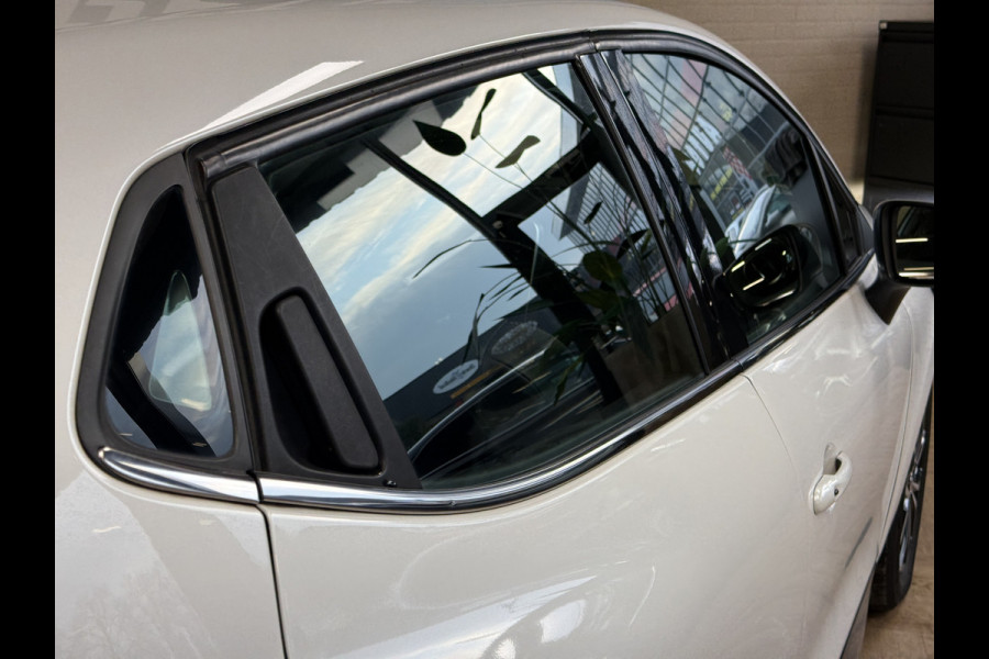 Renault Clio 1.2 TCe 120pk AUT Intens | Navi | Led | Camera | PDC V+A | 16" | Stoelverwarming | 100% Dealer onderhouden!