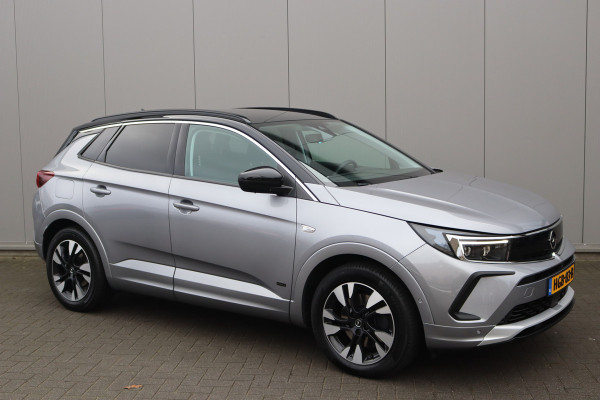 Opel Grandland X 1.6T. Plug in Hybrid/PHEV 4x4 300PK Elegance Leder-pack/Elegance-pack