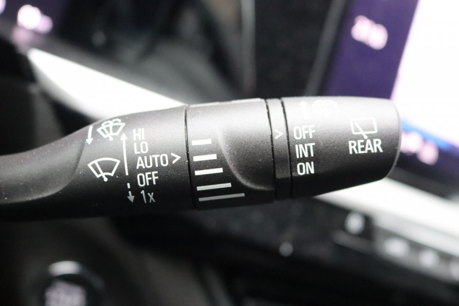 Opel Grandland X 1.6T. Plug in Hybrid/PHEV 4x4 300PK Elegance Leder-pack/Elegance-pack