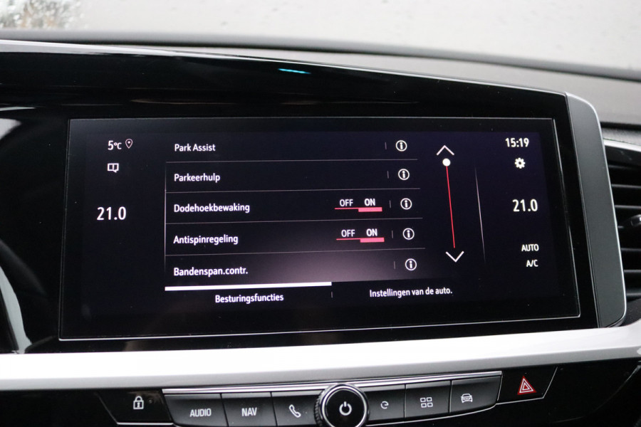 Opel Grandland X 1.6T. Plug in Hybrid/PHEV 4x4 300PK Elegance Leder-pack/Elegance-pack