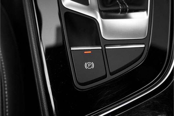 Audi A5 Sportback 35 TFSI S Edition Competition Pano Matrix Zwart Optiek 19"