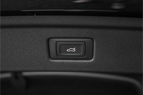 Audi A5 Sportback 35 TFSI S Edition Competition Pano Matrix Zwart Optiek 19"