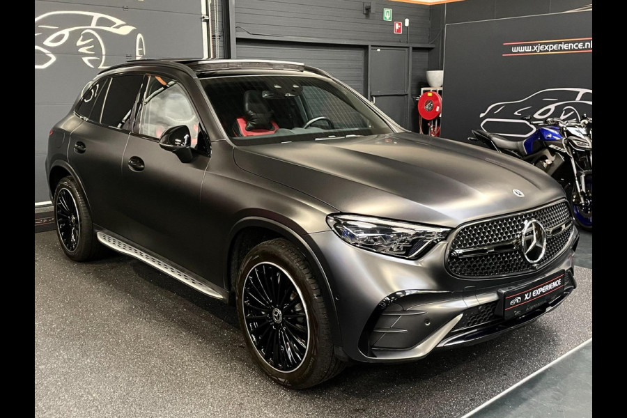 Mercedes-Benz GLC 300de 4MATIC AMG Line PANODAK HUD