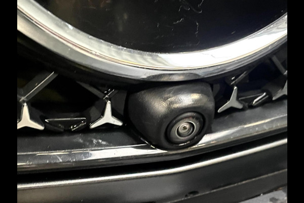 Mercedes-Benz GLC 300de 4MATIC AMG Line PANODAK HUD