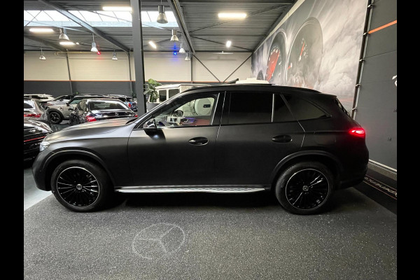 Mercedes-Benz GLC 300de 4MATIC AMG Line PANODAK HUD