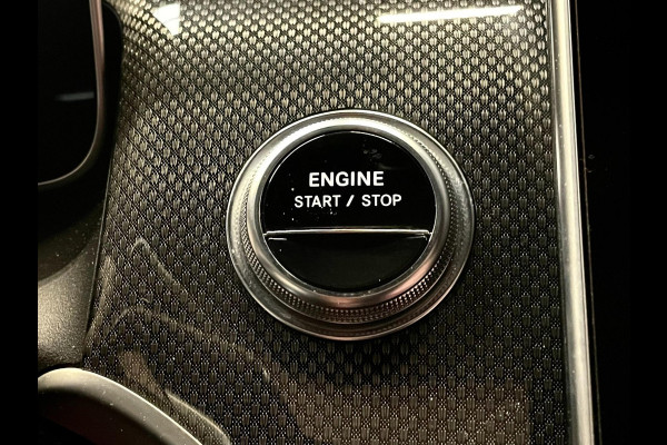 Mercedes-Benz GLC 300de 4MATIC AMG Line PANODAK HUD