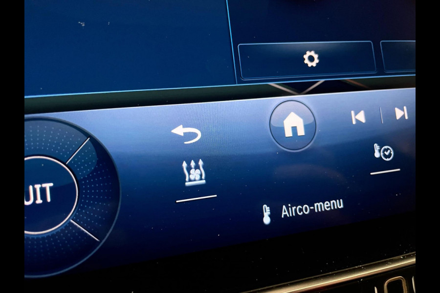 Mercedes-Benz GLC 300de 4MATIC AMG Line PANODAK HUD