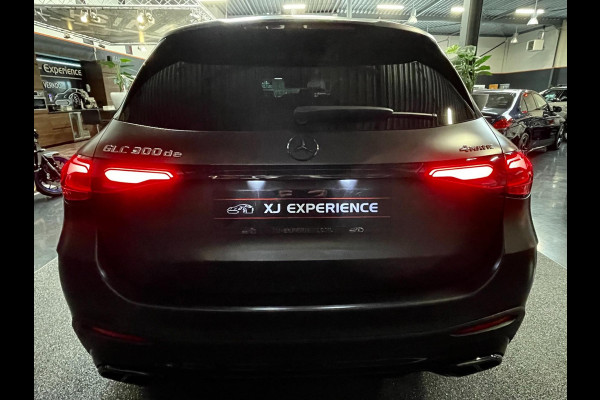 Mercedes-Benz GLC 300de 4MATIC AMG Line PANODAK HUD