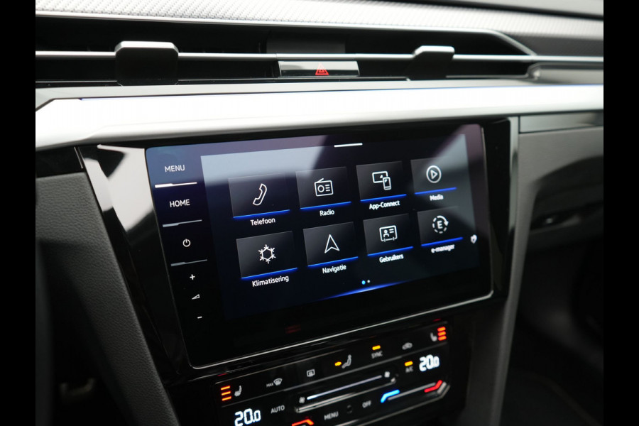 Volkswagen Arteon Shooting Brake 1.4 TSI eHybrid R-Line Business+ Plug In Hybrid 218pk Dealer O.H PHEV | Panodak | Trekhaak af Fabriek | Adaptive Cruise |  Lederen Sportstoelen Massage & Memory | 360 Camera | Head Up | Stuurverwarming | Virtual | BLIS |