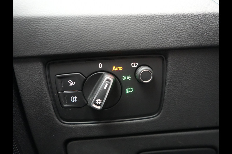 Volkswagen Arteon Shooting Brake 1.4 TSI eHybrid R-Line Business+ Plug In Hybrid 218pk Dealer O.H PHEV | Panodak | Trekhaak af Fabriek | Adaptive Cruise |  Lederen Sportstoelen Massage & Memory | 360 Camera | Head Up | Stuurverwarming | Virtual | BLIS |