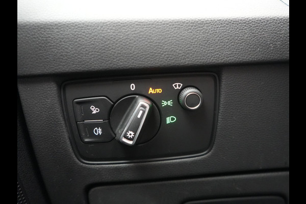 Volkswagen Arteon Shooting Brake 1.4 TSI eHybrid R-Line Business+ Plug In Hybrid 218pk Dealer O.H PHEV | Panodak | Trekhaak af Fabriek | Adaptive Cruise |  Lederen Sportstoelen Massage & Memory | 360 Camera | Head Up | Stuurverwarming | Virtual | BLIS |