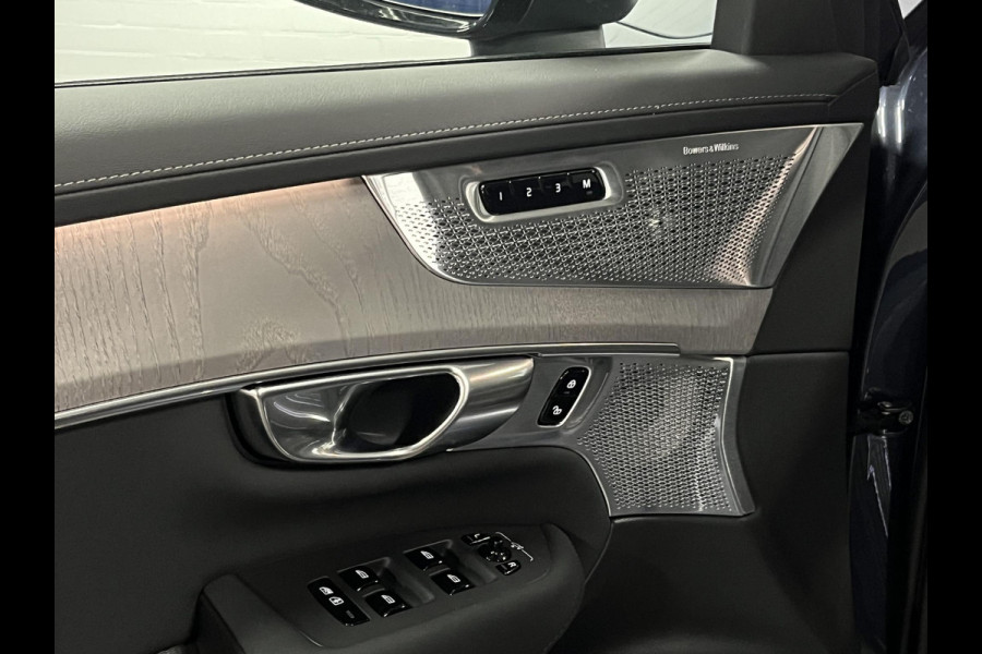 Volvo XC90 2.0 T8 Plug-in hybrid AWD Ultra Dark Luchtvering | Massage | Bowers & Wilkins | Trekhaak | Adapt. Cruise | Stoelventilatie | 22" wielen | 360 camera | Head-up