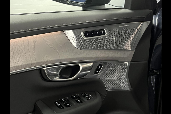 Volvo XC90 2.0 T8 Plug-in hybrid AWD Ultra Dark Luchtvering | Massage | Bowers & Wilkins | Trekhaak | Adapt. Cruise | Stoelventilatie | 22" wielen | 360 camera | Head-up