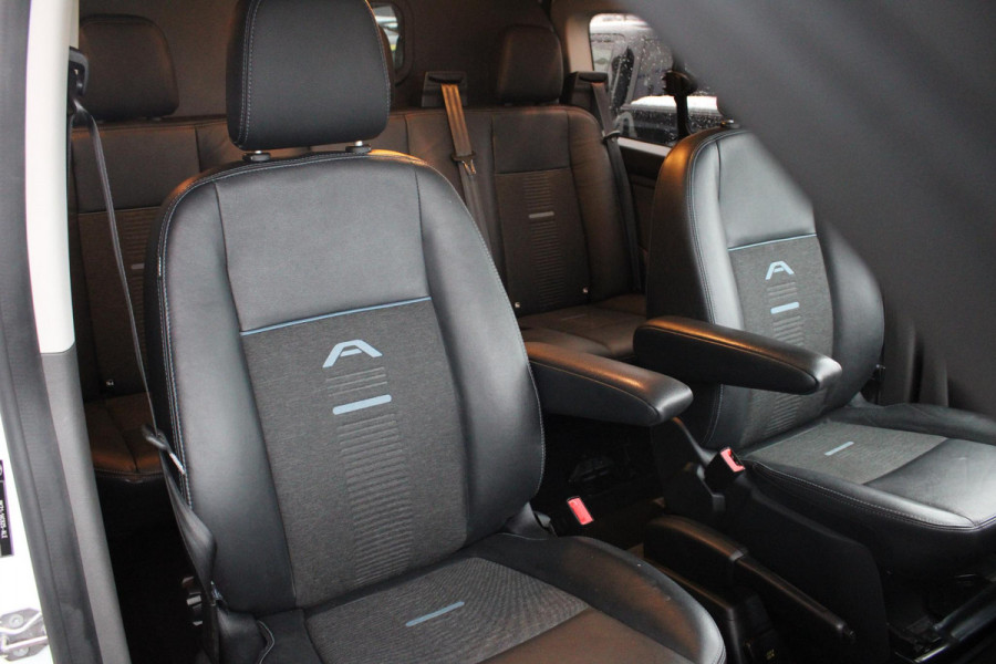 Ford Transit Custom 320 2.0 TDCI L2H1 Limited DC | Trekhaak | Stoelverwarming | Navigatie | Camera | Cruise Control Adaptive |