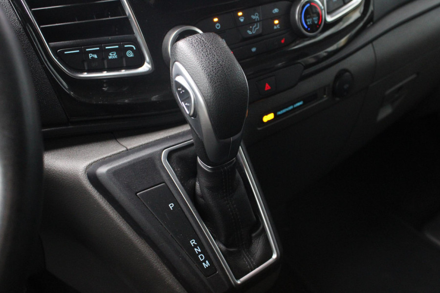 Ford Transit Custom 320 2.0 TDCI L2H1 Limited DC | Trekhaak | Stoelverwarming | Navigatie | Camera | Cruise Control Adaptive |