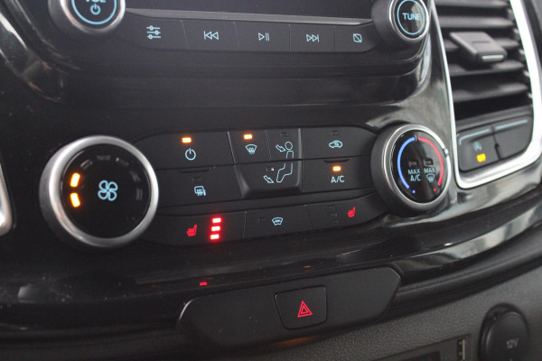 Ford Transit Custom 320 2.0 TDCI L2H1 Limited DC | Trekhaak | Stoelverwarming | Navigatie | Camera | Cruise Control Adaptive |
