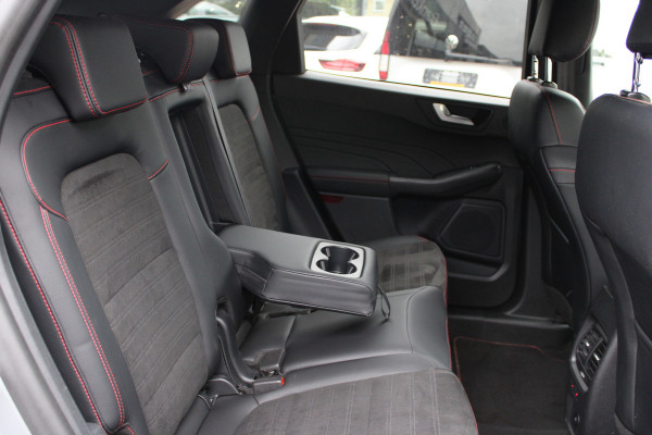Ford Kuga 2.5 PHEV ST-Line X | Trekhaak | Panoramadak | B&O | BLIS | Matrix | Adaptieve cruise