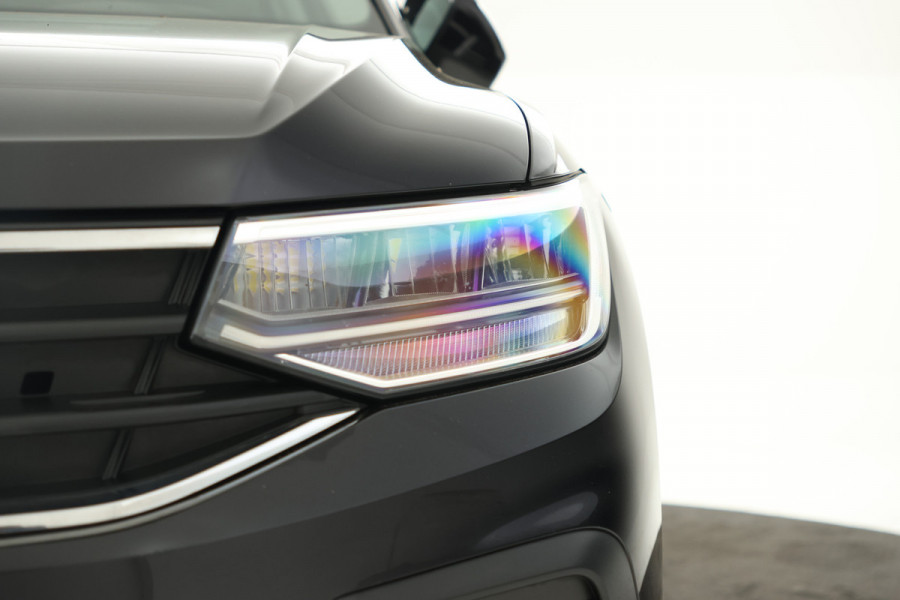 Volkswagen Tiguan 1.5 TSI Elegance Automaat, Volleder, Digital Dash