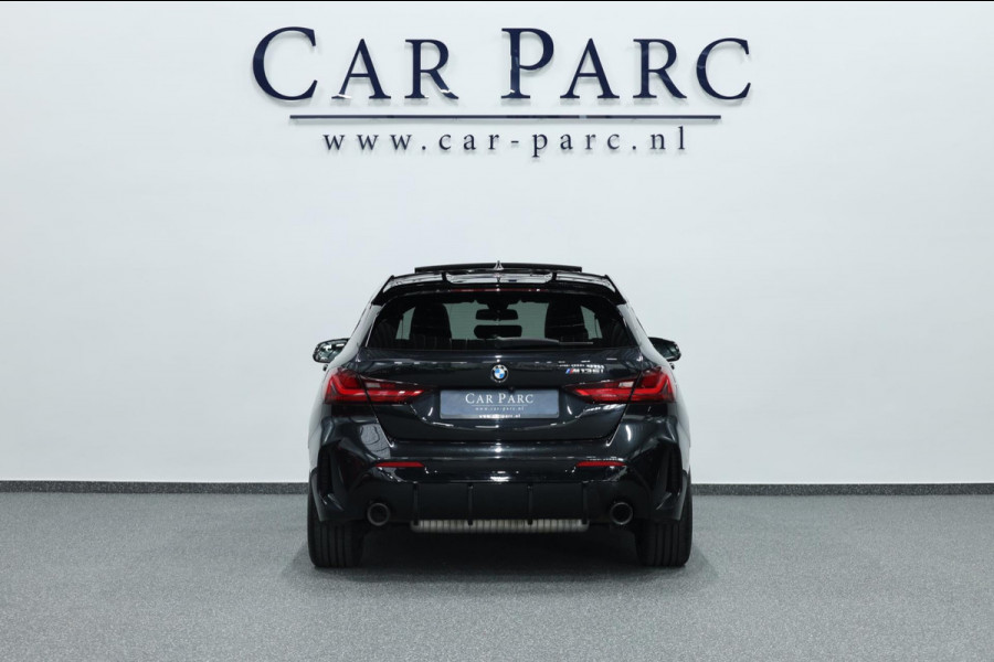 BMW 1-serie M135i xDrive 306+PK M-PERFORMANCE/LED/VIRTUAL/SFEER/PANO/LEER+S.VERWARMING/CAM/LMV/ACC/ECC/12 MND GARANTIE!