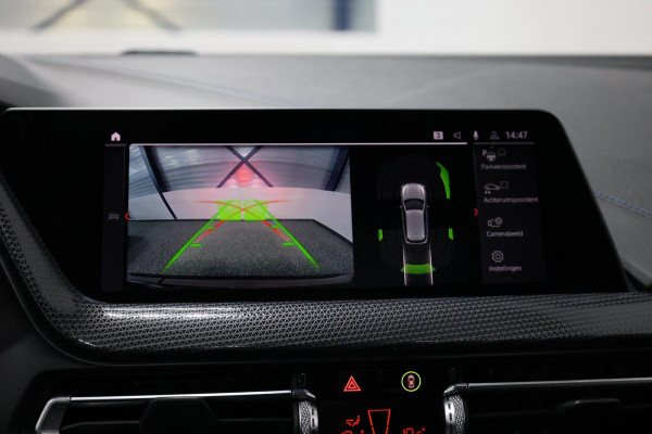 BMW 1-serie M135i xDrive 306+PK M-PERFORMANCE/LED/VIRTUAL/SFEER/PANO/LEER+S.VERWARMING/CAM/LMV/ACC/ECC/12 MND GARANTIE!