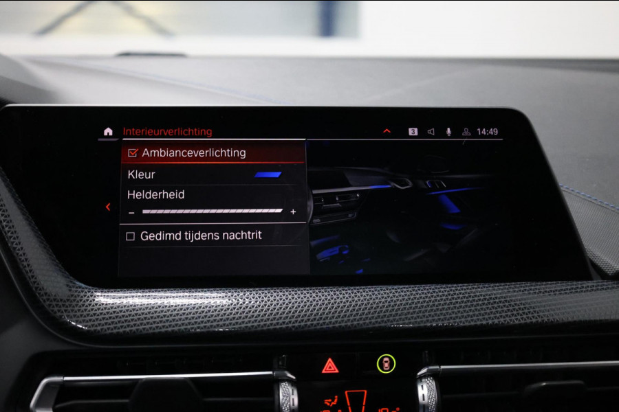 BMW 1-serie M135i xDrive 306+PK M-PERFORMANCE/LED/VIRTUAL/SFEER/PANO/LEER+S.VERWARMING/CAM/LMV/ACC/ECC/12 MND GARANTIE!