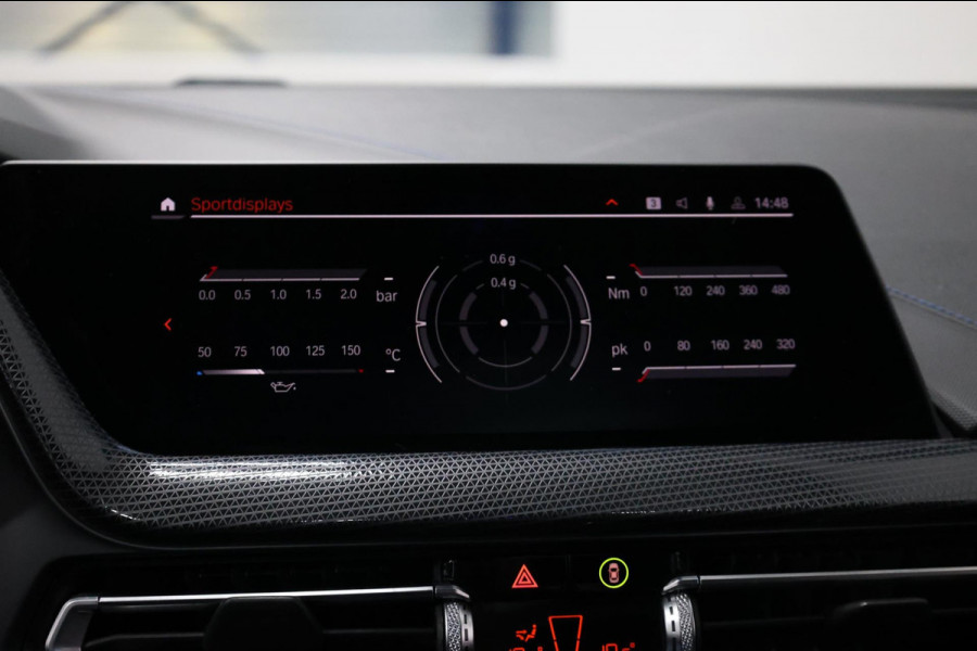 BMW 1-serie M135i xDrive 306+PK M-PERFORMANCE/LED/VIRTUAL/SFEER/PANO/LEER+S.VERWARMING/CAM/LMV/ACC/ECC/12 MND GARANTIE!