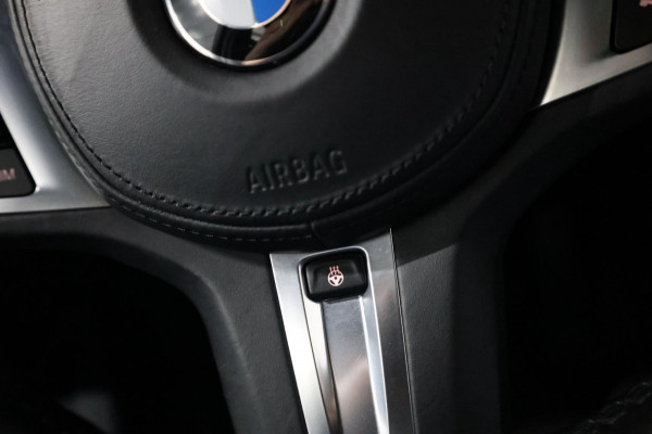 BMW 1-serie M135i xDrive 306+PK M-PERFORMANCE/LED/VIRTUAL/SFEER/PANO/LEER+S.VERWARMING/CAM/LMV/ACC/ECC/12 MND GARANTIE!