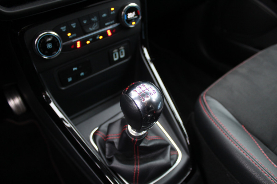 Ford EcoSport 1.0 EcoBoost 125PK ST-Line | Schuif/Kantel dak | Trekhaak | B&O | BLIS | Navigatie