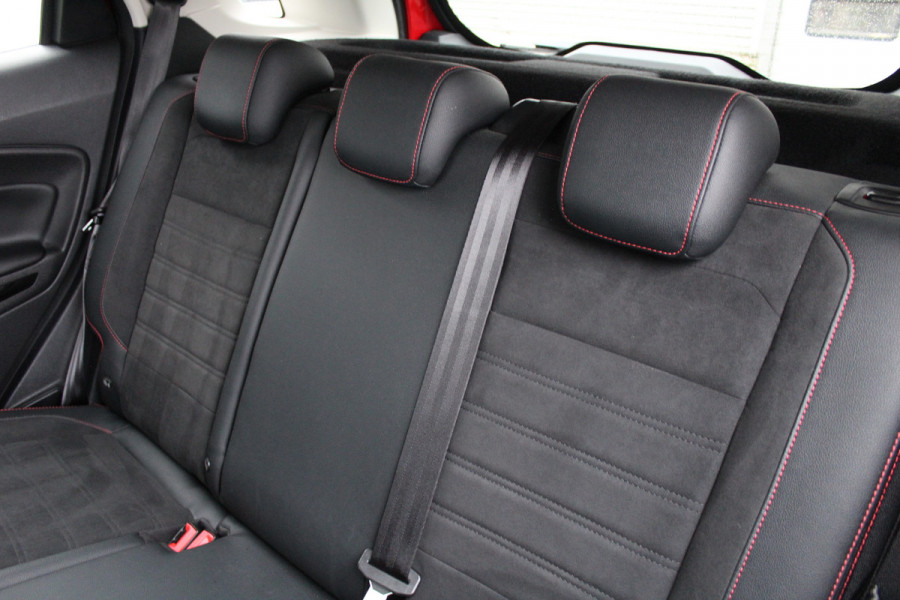 Ford EcoSport 1.0 EcoBoost 125PK ST-Line | Schuif/Kantel dak | Trekhaak | B&O | BLIS | Navigatie