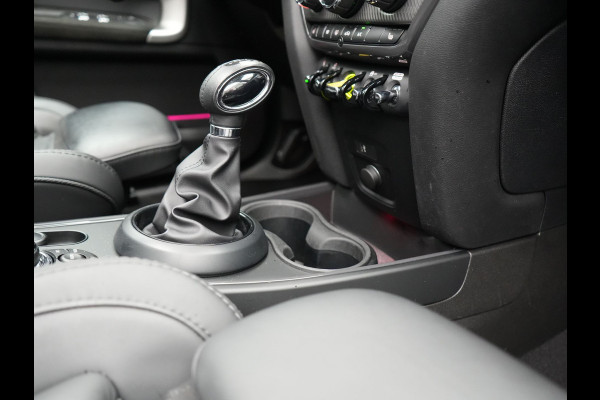 MINI Countryman 1.5 Cooper S E ALL4 MINI Yours Plug In Hybrid 220pk Dealer O.H PHEV | Panodak | Adaptive Cruise | Head Up | Lederen Sportstoelen Verwarmd | 19"L.M | Camera | Sfeerverlichting | Keyless | Apple Carplay |