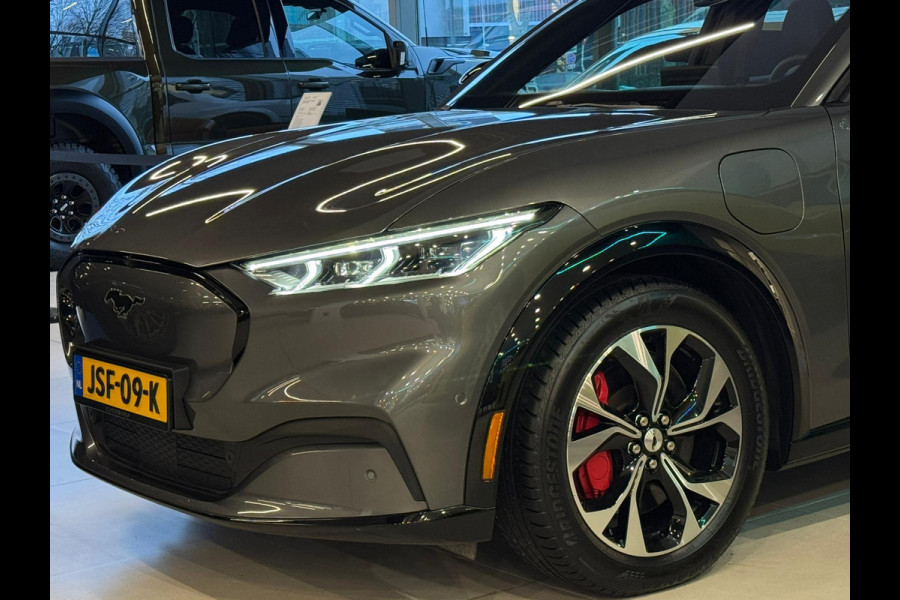 Ford Mustang Mach-E Extended AWD 98 kWh PANO, B&O, 360, ACC