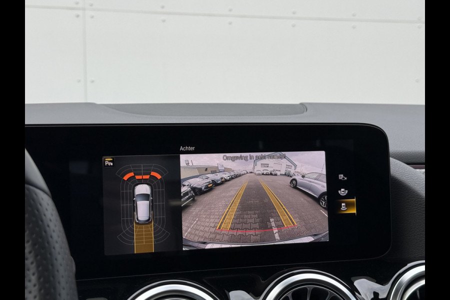 Mercedes-Benz GLA 200 Business Solution AMG | Pano | Memory | MultiBeam LED | Camera | 19 inch
