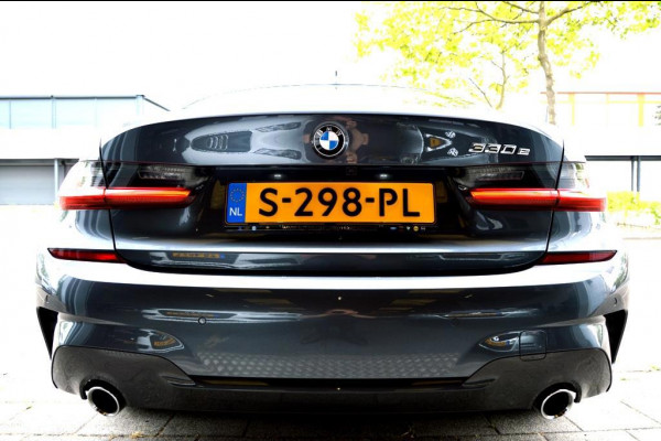BMW 3-serie 330e High Executive AUT 292PK LED/LEER/NAV/LMV19