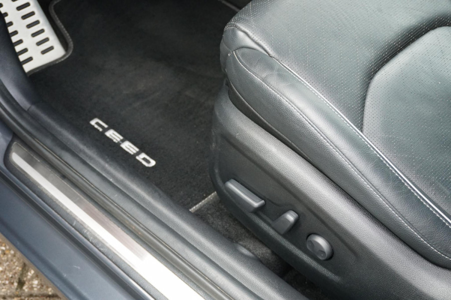 Kia Ceed Sportswagon 1.6 GDI PHEV ExecutiveLine + DEALER ONDERHOUDEN / PANO / STOELVENTILATIE
