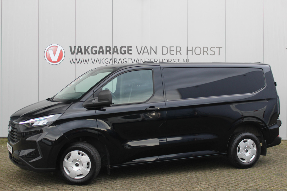 Ford Transit Custom 320 2.0-136 pk TDCI L1H1 Trend. Fabrieksgarantie t/m 23-06-2028 ! Adaptieve Cruise Control, Side- en lane assist, Navigatie, Camera, PDC V+A, LED verlichting, laadruimte bekleed etc.