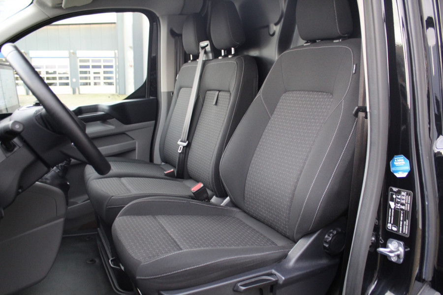 Ford Transit Custom 320 2.0-136 pk TDCI L1H1 Trend. Fabrieksgarantie t/m 23-06-2028 ! Adaptieve Cruise Control, Side- en lane assist, Navigatie, Camera, PDC V+A, LED verlichting, laadruimte bekleed etc.