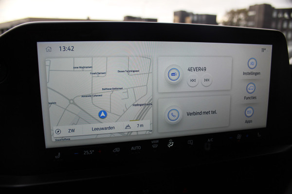 Ford Transit Custom 320 2.0-136 pk TDCI L1H1 Trend. Fabrieksgarantie t/m 23-06-2028 ! Adaptieve Cruise Control, Side- en lane assist, Navigatie, Camera, PDC V+A, LED verlichting, laadruimte bekleed etc.