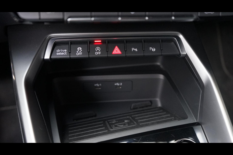 Audi A3 Sportback 35 TFSI 3x S-Line Black Optik AUTOMAAT-ACC-AUDI SOUND-CAMERA-CLIMA-KEYLESS-MATRIX LED-VIRTUEEL