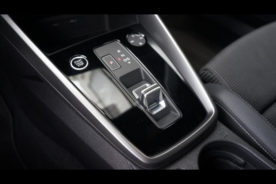 Audi A3 Sportback 35 TFSI 3x S-Line Black Optik AUTOMAAT-ACC-AUDI SOUND-CAMERA-CLIMA-KEYLESS-MATRIX LED-VIRTUEEL