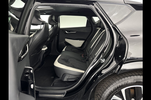 Kia Ev6 GT-Line 77.4 kWh (INCL.BTW) *AUT | PANO | HEAD-UP | LEATHER-ALCANTARA | ADAPTIVE-CRUISE | DIGI-COCKPIT | MERIDIAN-AUDIO | MEMORY-PACK | FULL-LED | KEYLESS | TOP-VIEW | DAB | BLIND-SPOT | NAVI-FULLMAP | PRIVAC