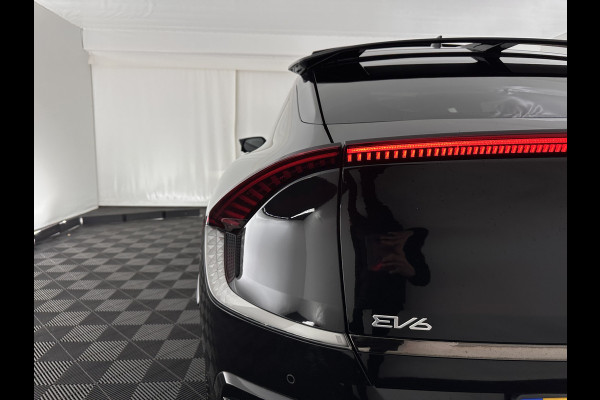 Kia Ev6 GT-Line 77.4 kWh (INCL.BTW) *AUT | PANO | HEAD-UP | LEATHER-ALCANTARA | ADAPTIVE-CRUISE | DIGI-COCKPIT | MERIDIAN-AUDIO | MEMORY-PACK | FULL-LED | KEYLESS | TOP-VIEW | DAB | BLIND-SPOT | NAVI-FULLMAP | PRIVAC