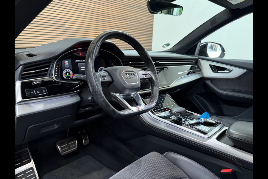 Audi Q8 55 TFSI quattro Pro Line Plus /BlackPACK/Luchtvering/PANO/ MATRIX LED/ 22INCH/ BANG&OLUFSEN/TREKHAAK