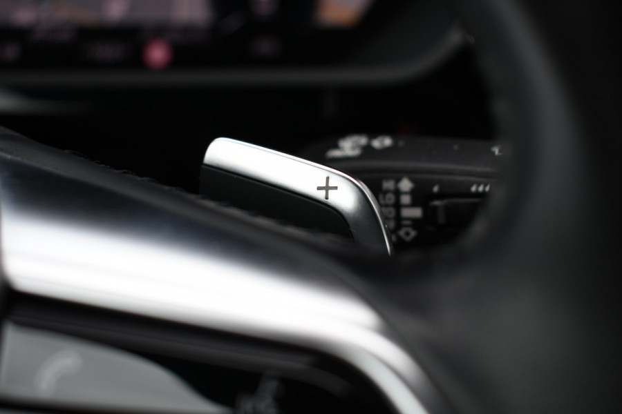 Audi e-tron 55 quattro S-Edition Pano ACC HUD B&O 23inch Softclose