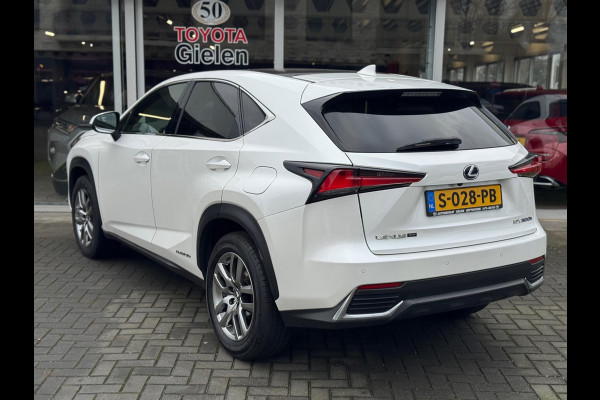 Lexus NX 300h AWD Luxury Line | Facelift, Panoramadak, Leer, Stoelverwarming, Groot scherm, Navigatie, Adaptive cruise control, 18 inch