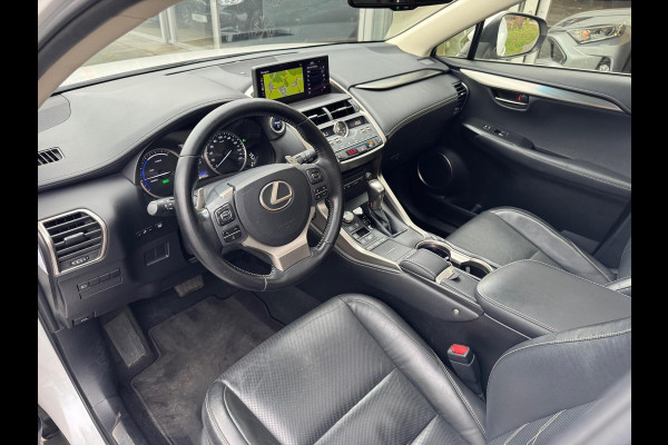 Lexus NX 300h AWD Luxury Line | Facelift, Panoramadak, Leer, Stoelverwarming, Groot scherm, Navigatie, Adaptive cruise control, 18 inch